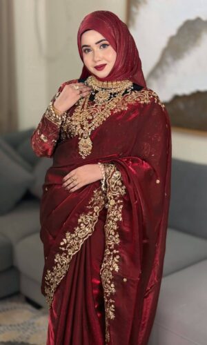 Alternative view of Premium Madhuri Saree